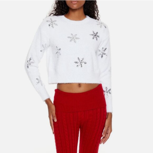 Derek Heart Juniors' Fuzzy Sequin Snowflake Cropped Sweater - Picture 1 of 10